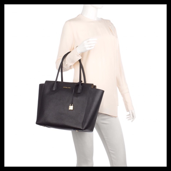 MICHAEL KORS Mercer Large Pebbled Leather T - Picture 2 of 8